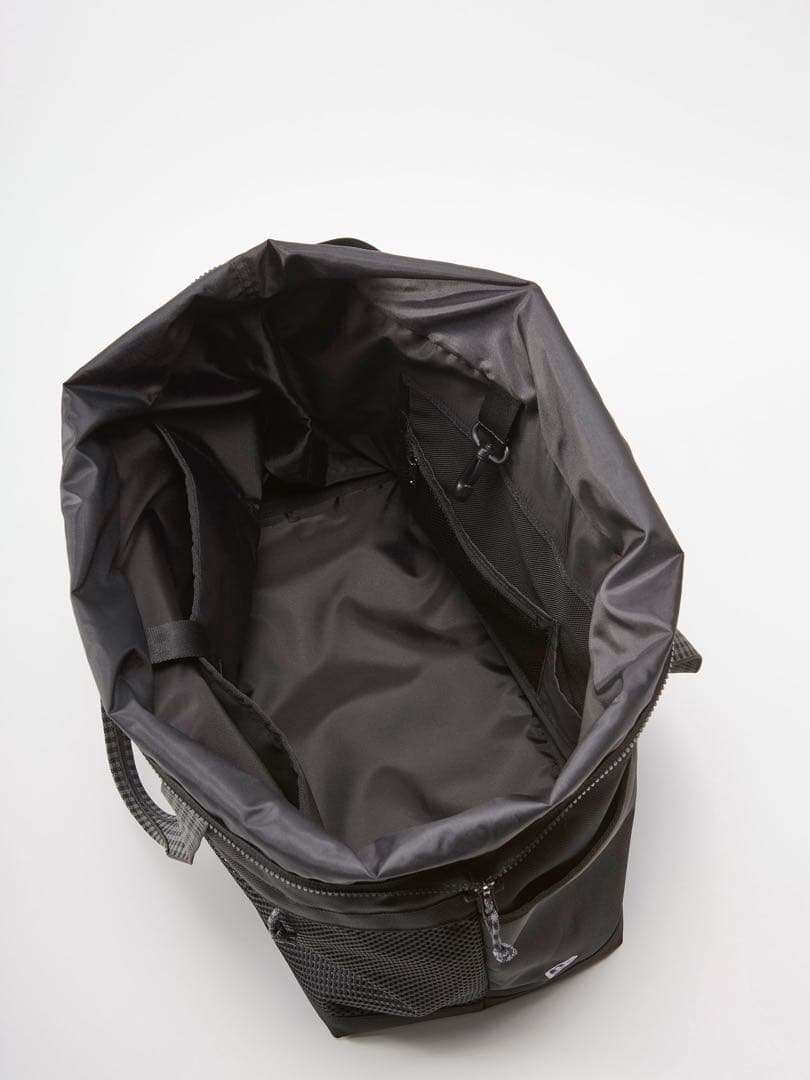 新品未開封 バッグ〈NEW ERA® × familiar〉