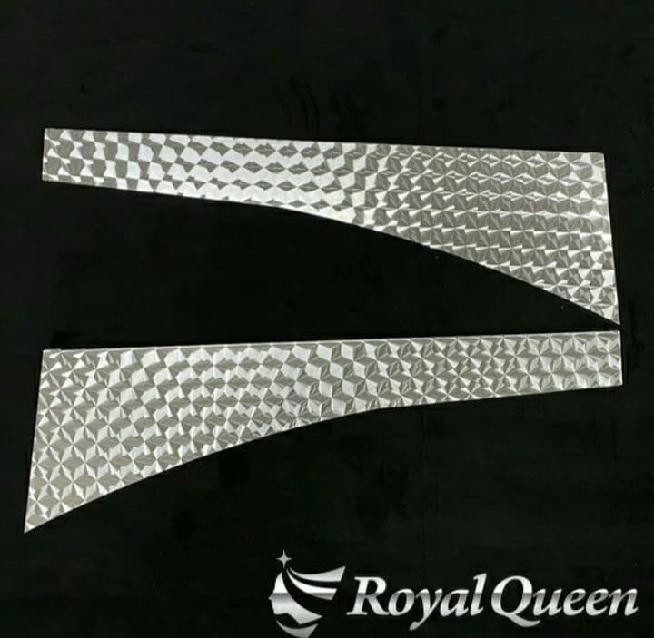  Queen製 いすゞ　ファイブスターギガ　ウロコ　ウィンドウパネル