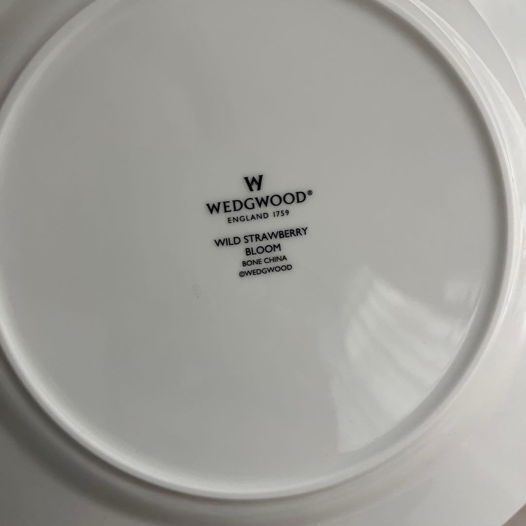  WILD STRAWBERRY BLOOM 皿