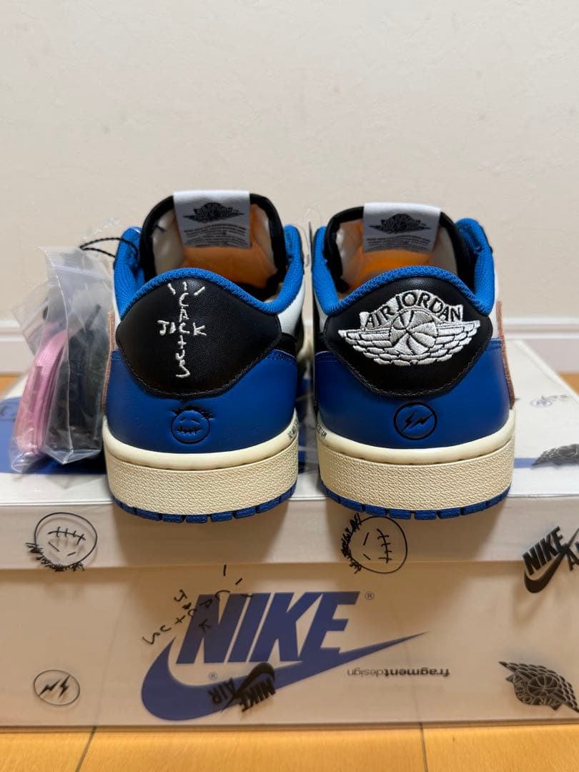 トラヴィススコット ✕ フラグメント ✕ ナイキ エアジョーダン1 ロOG SP