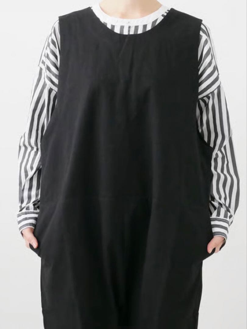 スースースー　サロペット