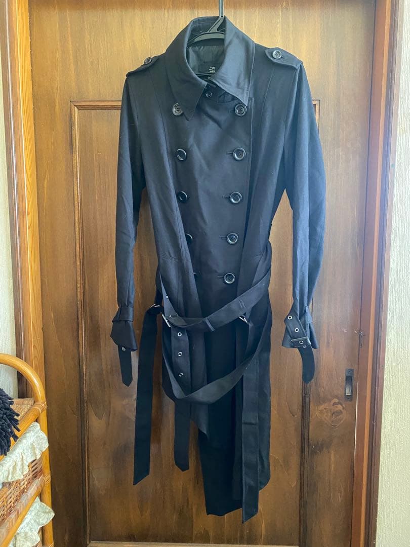 ブラックピースナウ　ロングコート