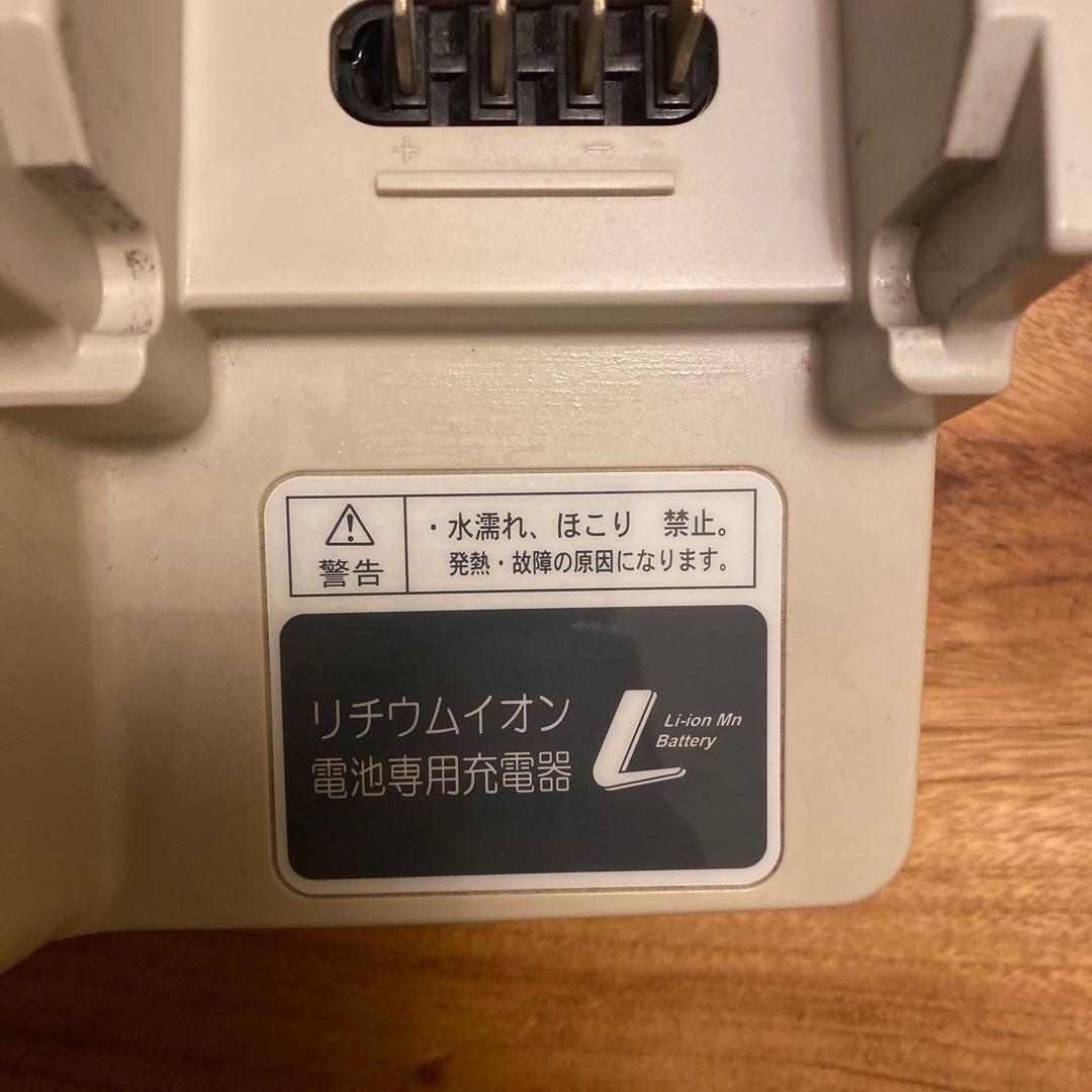 パナソニック　電動自転車　バッテリー（充電器付）