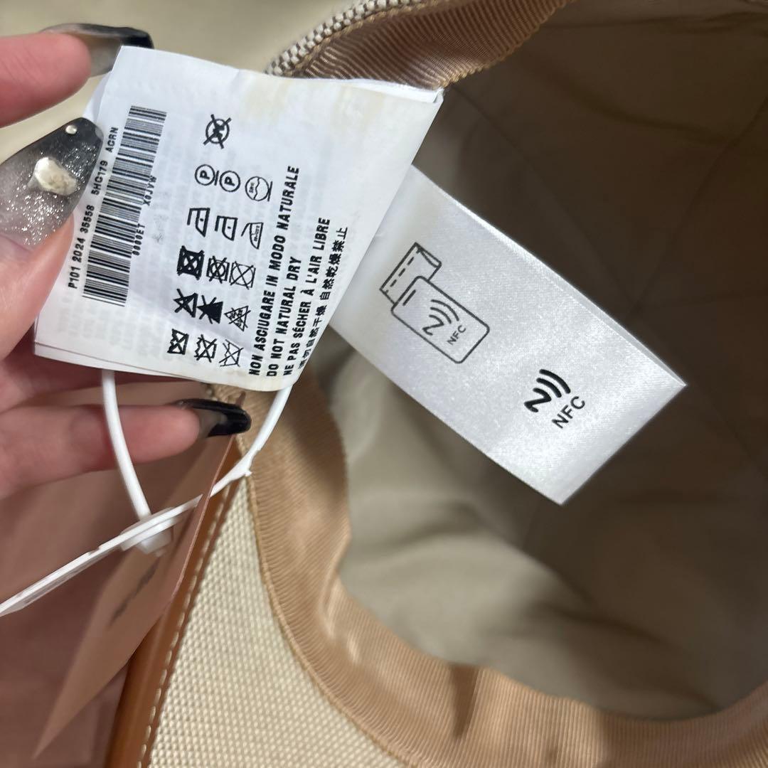 MIUMIU キャンバスxレザー ベースボールキャップ