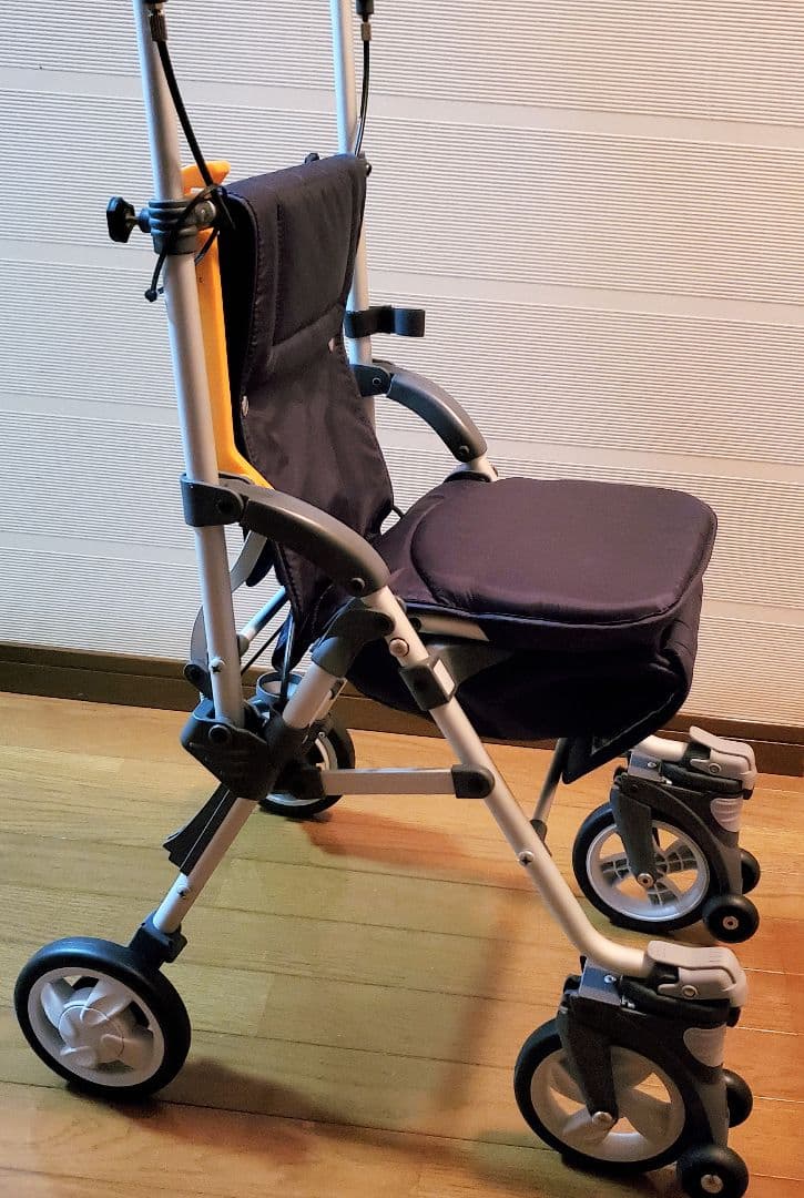 【未使用】シルバーカー 　 折りたたみ可能