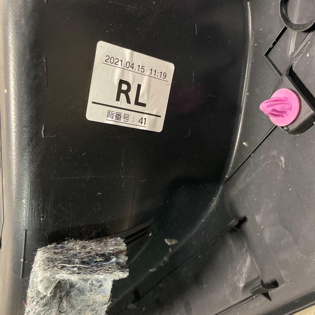 アルファード 30 純正　スカッフプレート社外マット、ステップ付