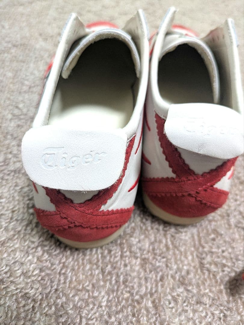 むらカキ【Onitsuka Tiger】MEXICO 66 DELUXE