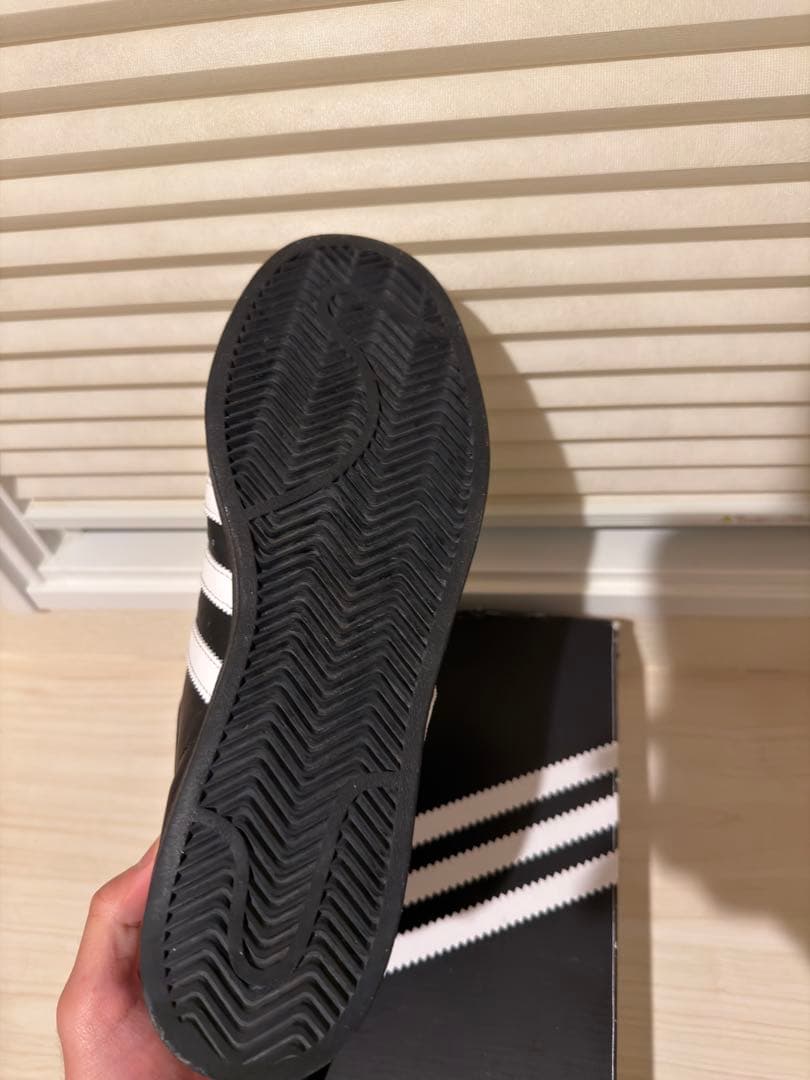 adidas Superstar 紐なし ブラック/ホワイト 27.0cm