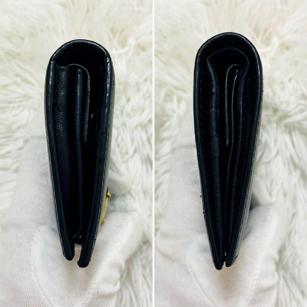 極美✨ 付属完備✨PRADA 二つ折りコンパクト レザー 黒 1MV204