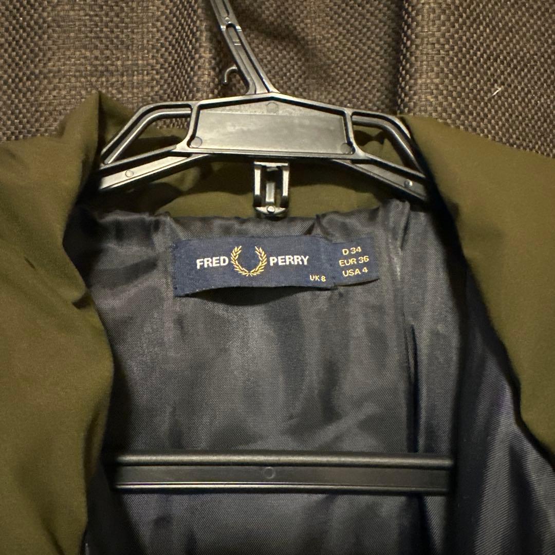 FRED PERRY ダウンジャケット