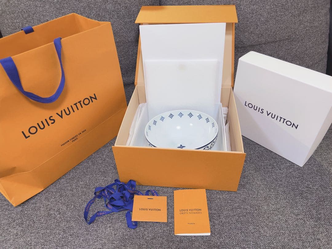 ★新品未使用 ヴィトン ラージ ボウル モノグラム フラワータイル お皿