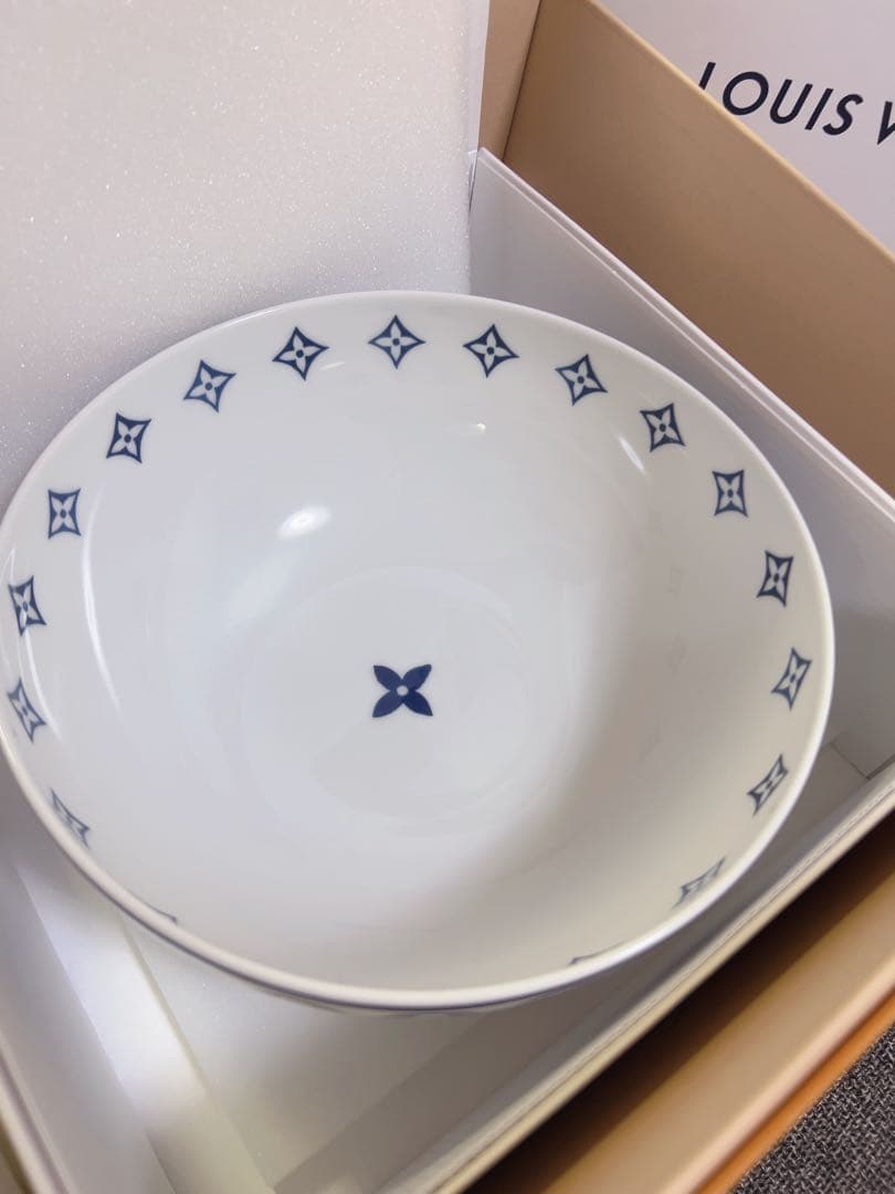★新品未使用 ヴィトン ラージ ボウル モノグラム フラワータイル お皿