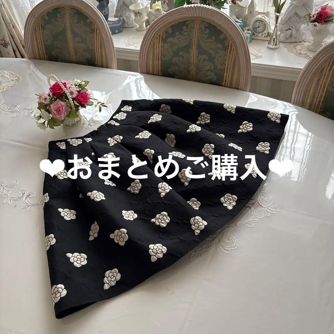 ❤︎ Sophia様おまとめご購入❤︎カタログ掲載カメリアスカート＆花柄スカート36