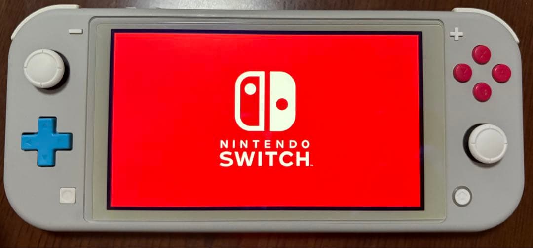 Nintendo Switch Liteポケットモンスターソードシールドデザイン