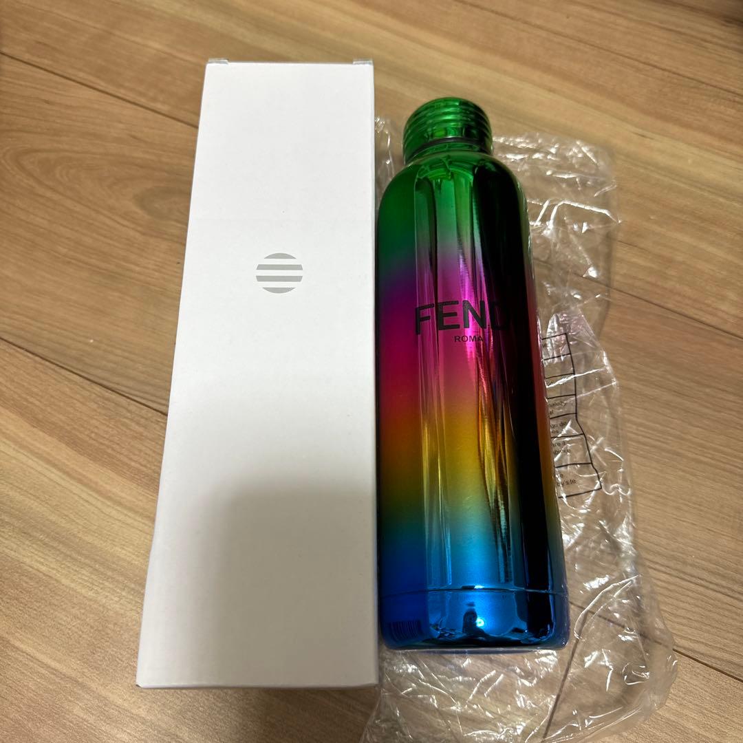 FENDI グラデーション水筒 未使用　ノベルティ