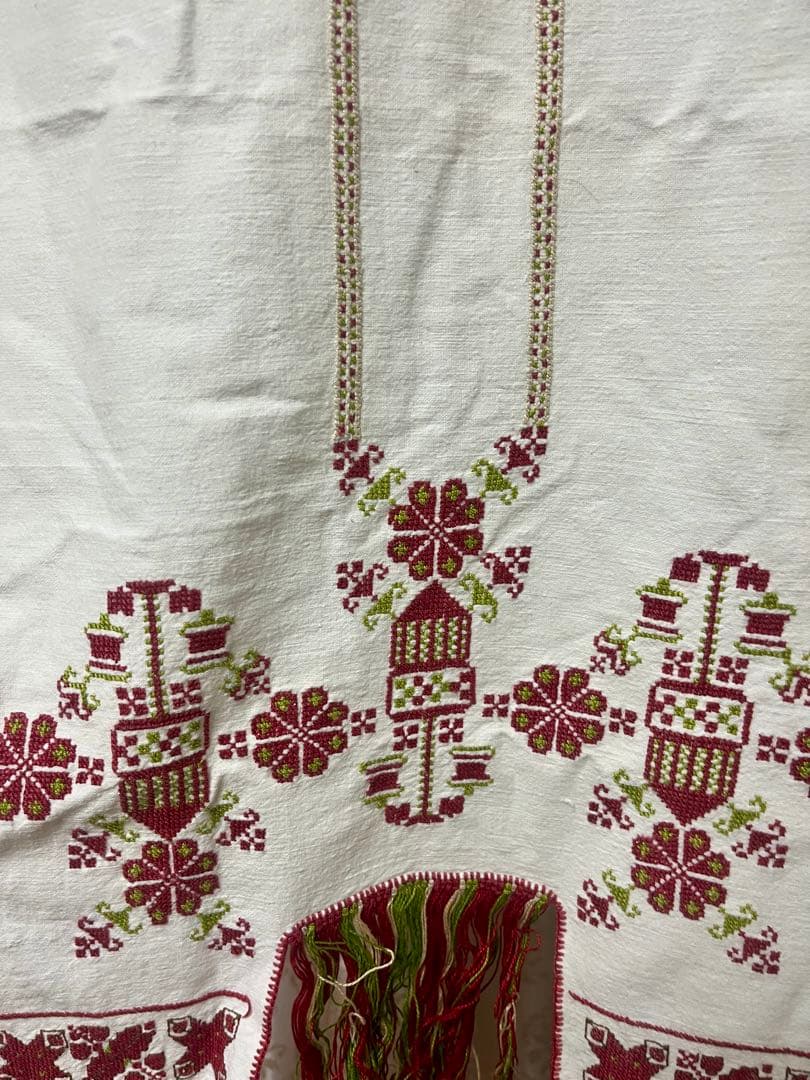 Vintage テーブルセンター 手刺繍