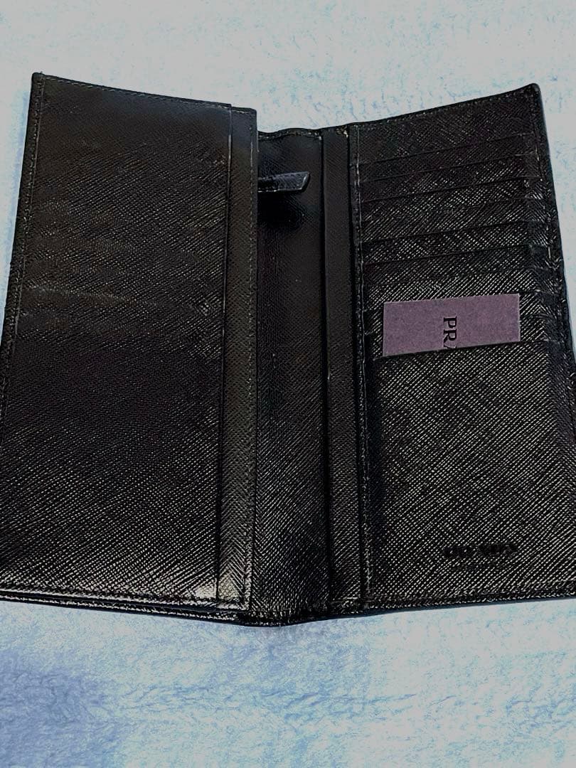プラダ　黒　長財布　美品　サファイアーノトライアル財布　保証書あり
