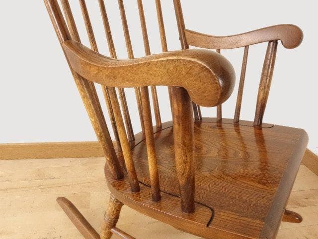 飛騨産業キツツキ　木製　ロッキングチェアー　再塗装済　ＵＳＥＤ