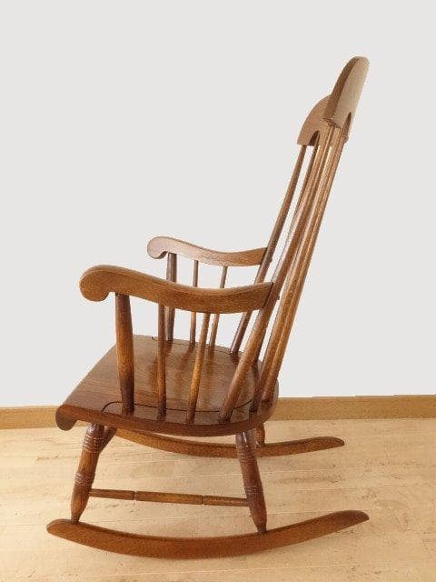 飛騨産業キツツキ　木製　ロッキングチェアー　再塗装済　ＵＳＥＤ