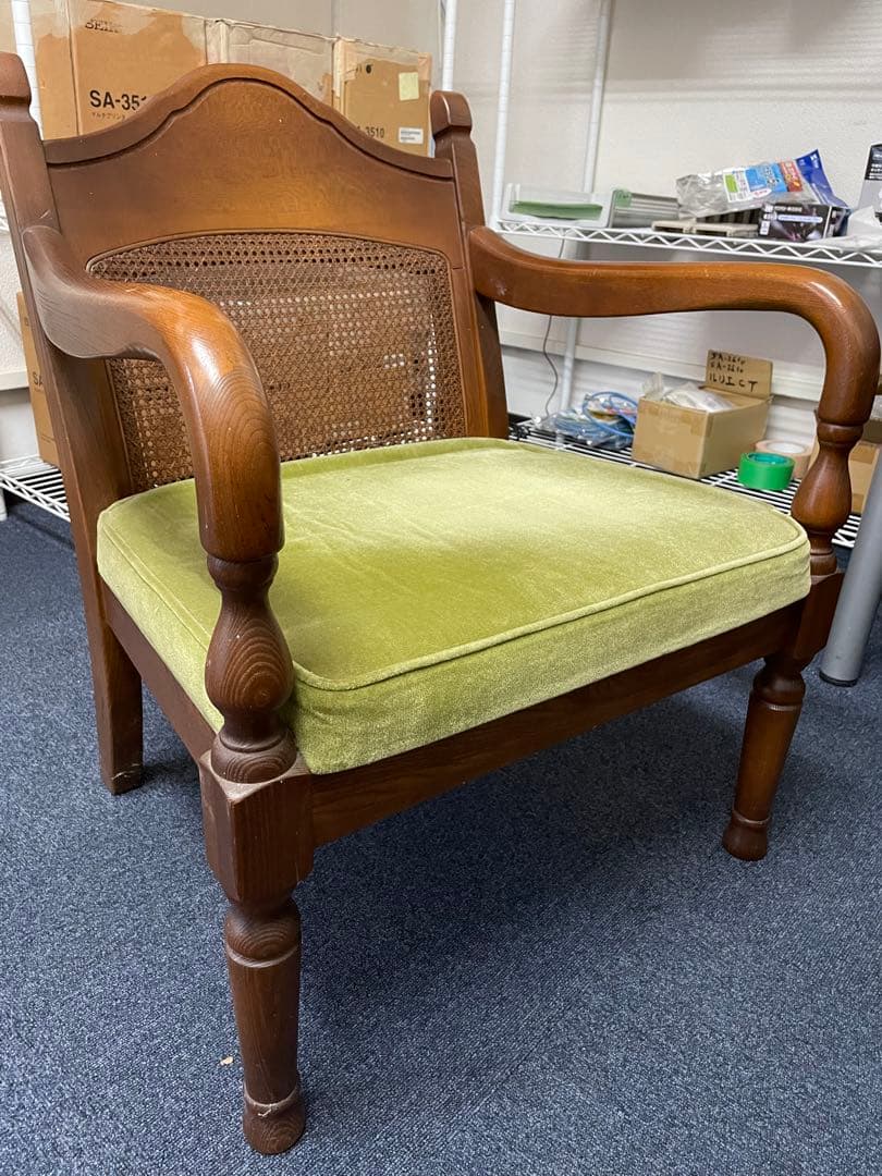 飛騨家具　キツツキ　クラシックスタイル ダイニングチェア 黄緑色　②
