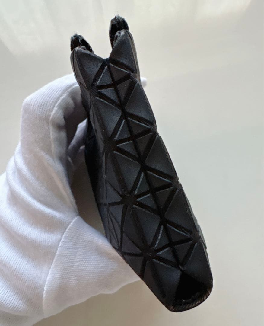 小物 BAOBAO ISSEY MIYAKE CLAM WALLET
