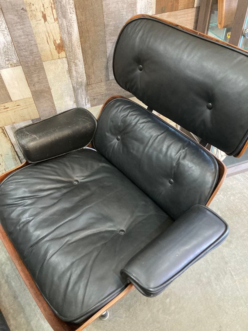 ハーマンミラー　イームズ　EMS レザーラウンドチェア　オットマン別売り