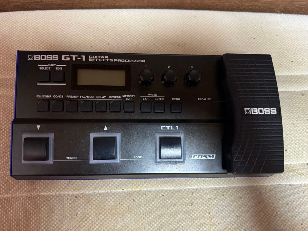 BOSS GT-1 ギターエフェクター中古