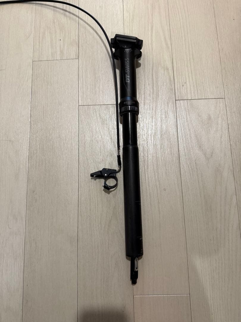 DT Swiss D 232 One ドロッパーシートポスト 60mmトラベル