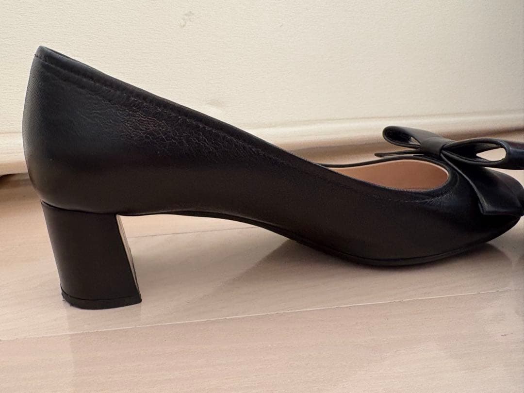 PRADA プラダ　リボン付き 黒パンプス 中ヒール