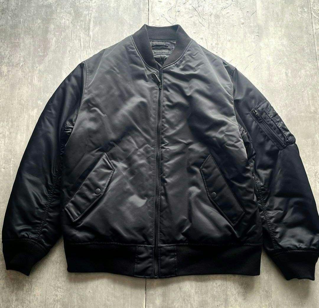 UNIQLO MA-1 フライトジャケット　ミリタリー　ボンバージャケット