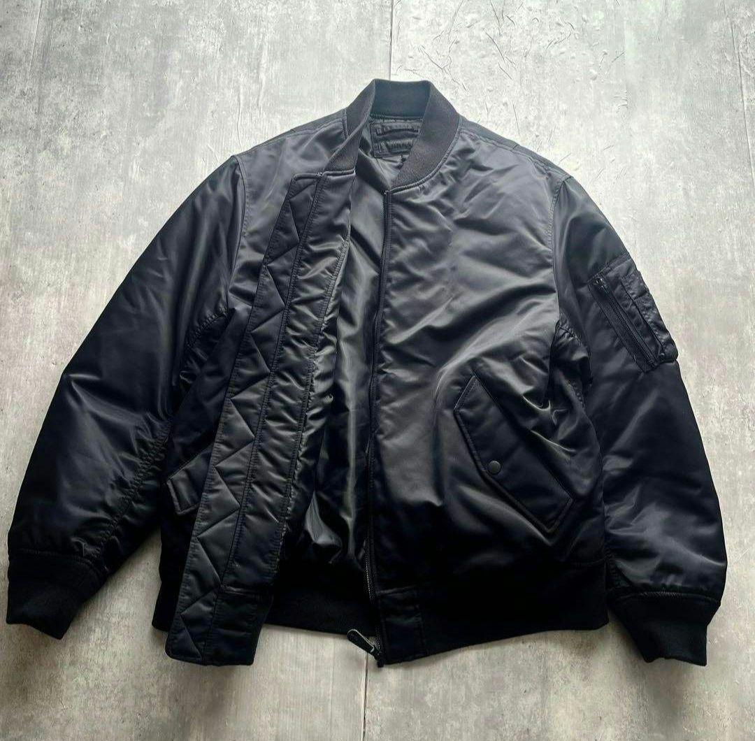 UNIQLO MA-1 フライトジャケット　ミリタリー　ボンバージャケット
