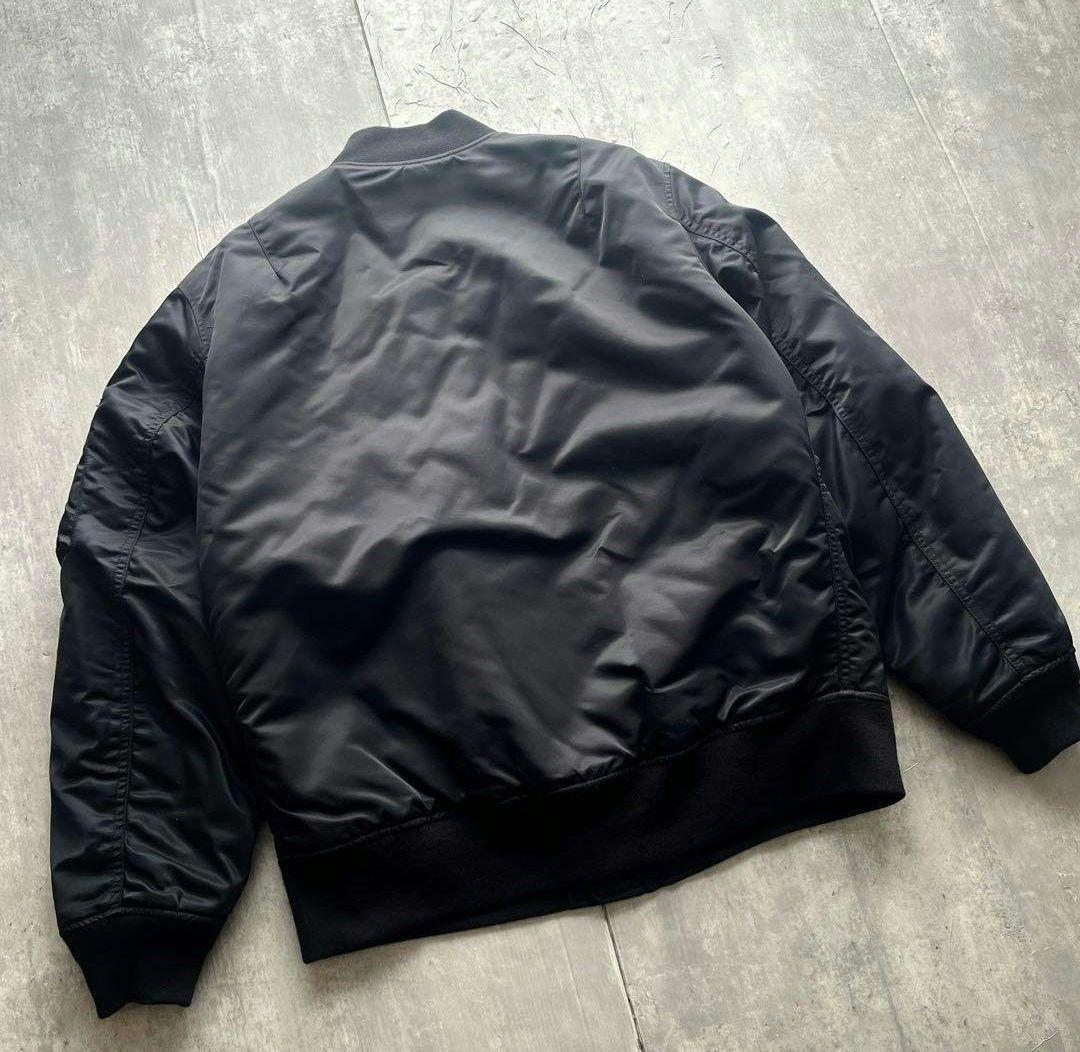 UNIQLO MA-1 フライトジャケット　ミリタリー　ボンバージャケット