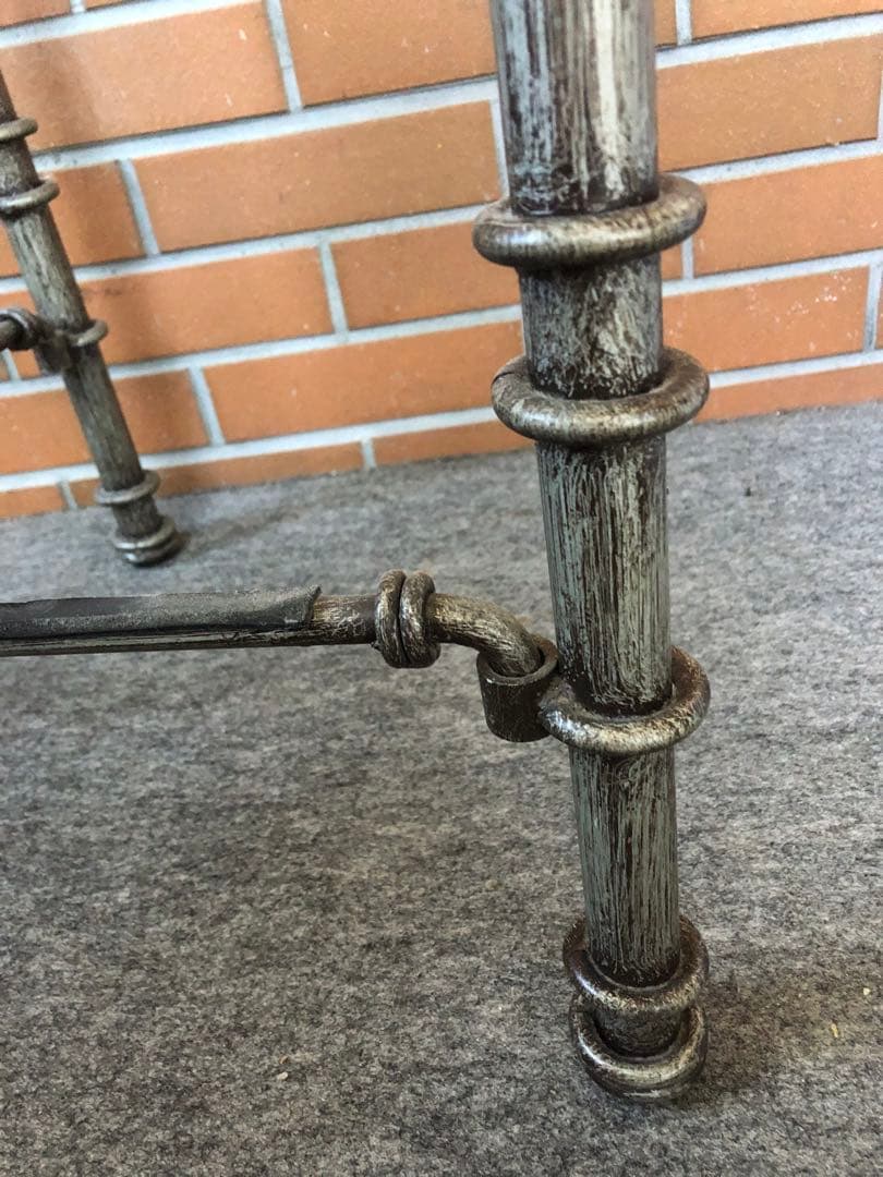 ガラステーブル　ヴィンテージ　コンクリート風　インダストリアル風　サイドテーブル