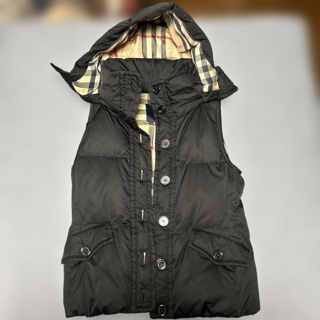 BURBERRY ブラックダウンベスト