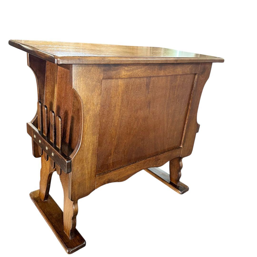 HR920 希少デザイン karimoku　鋲　サイドテーブル マガジンラック