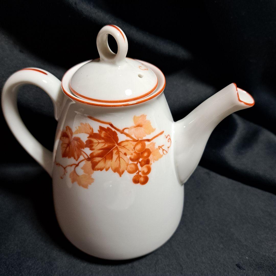 1935～1943年　オールドノリタケ 朱色葡萄のティーセット