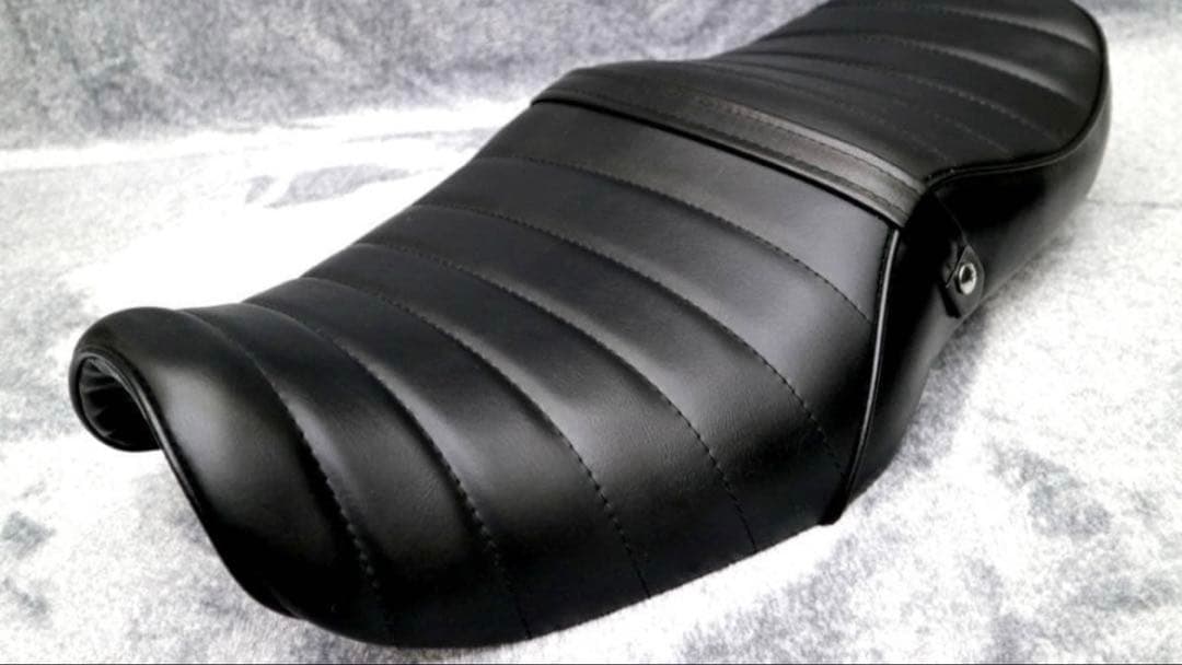 バリオス　Ⅰ型　シート　黒皮 新品