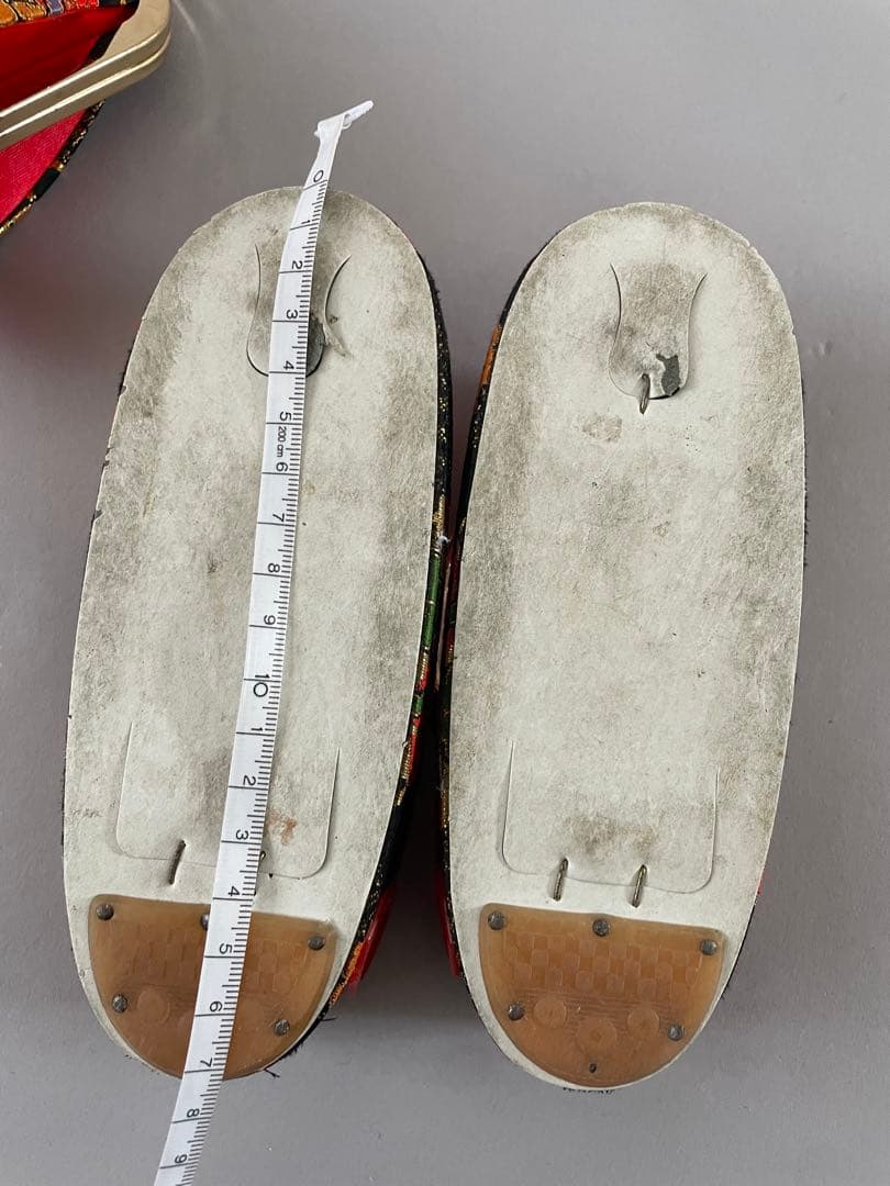 七五三　3歳　白レースの被布とアンティークお着物セット