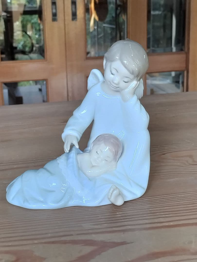 【希少】LLADRO リヤドロ　守ってあげるよ　男の子　フィギュリン　置物　天使
