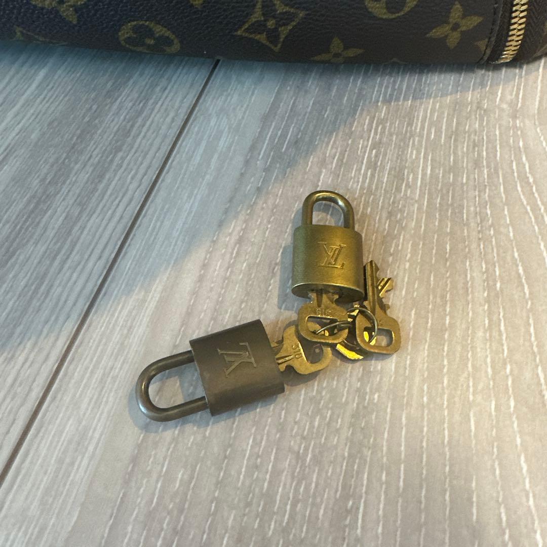louis vuitton トラベルバック