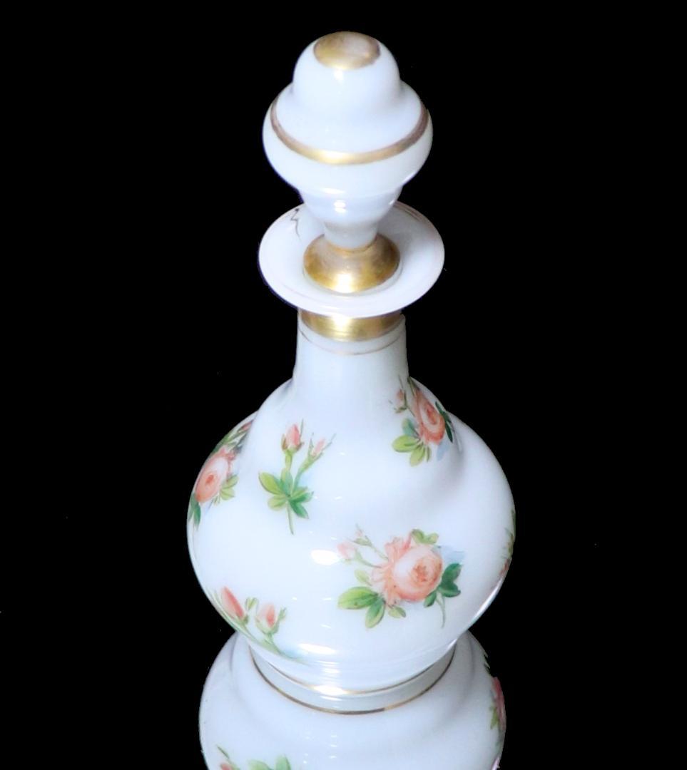 オールド・バカラ 純白 薔薇文 オパーリンクリスタル製 金彩エナメル カラフ