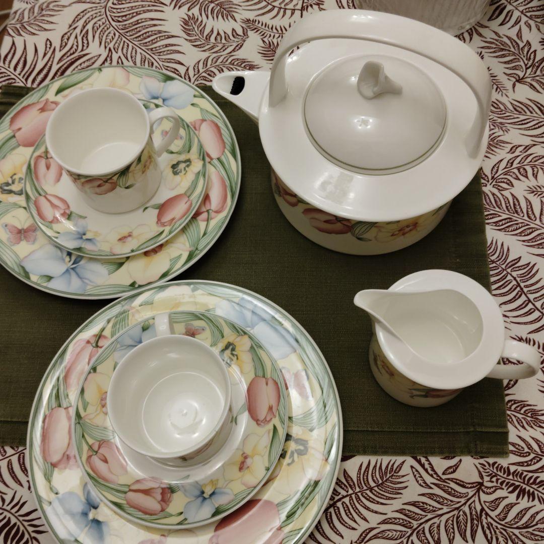 Villeroy & Bochビレロイ&ボッホカナリ　ティーポット、ミルク入れ他