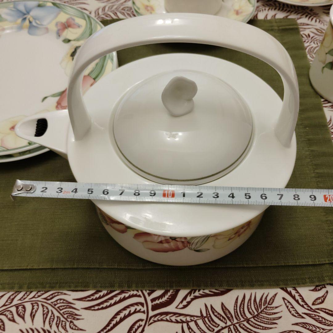 Villeroy & Bochビレロイ&ボッホカナリ　ティーポット、ミルク入れ他