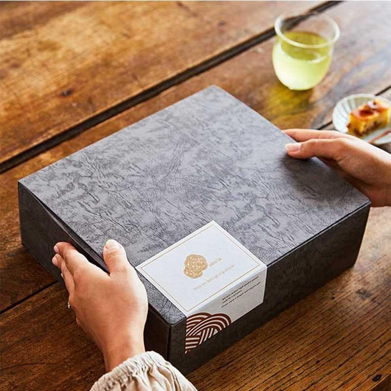 【定価の半額程度】今治タオル sara-la「礼-rei-」バス2枚フェイス2枚