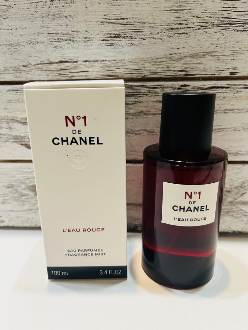 シャネル N°1 ロールージュ フレグランスボディミスト