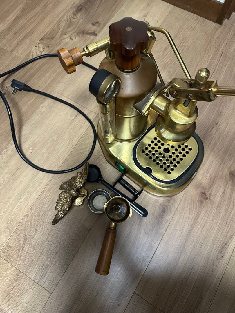 【早い物勝ち！】ラ・パボーニ　プロフェッショナル 希少GOLDの鷹付属