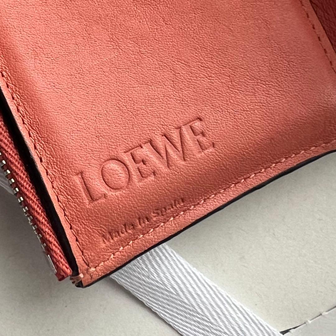 21 美品 LOEWE ロエベ 3つ折り財布