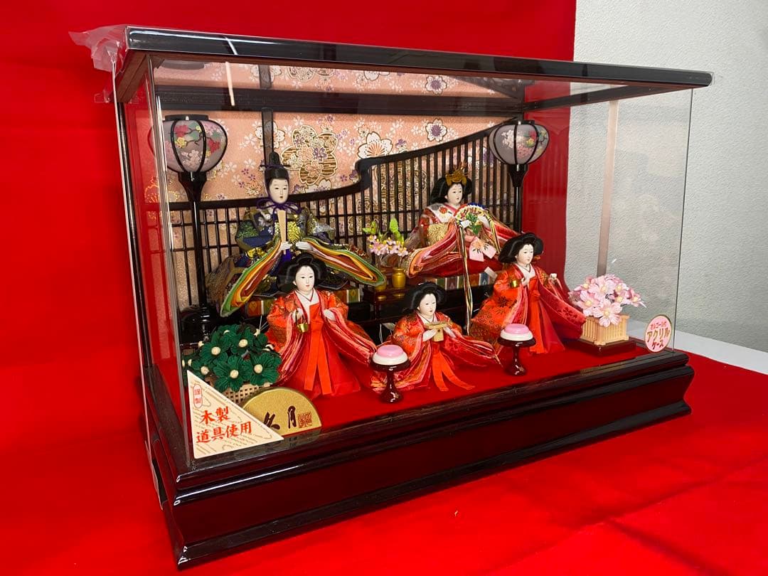 東京久月　雛人形五人飾りアクリルケース入り・間口約５８×奥行約３１×高さ約３８㎝