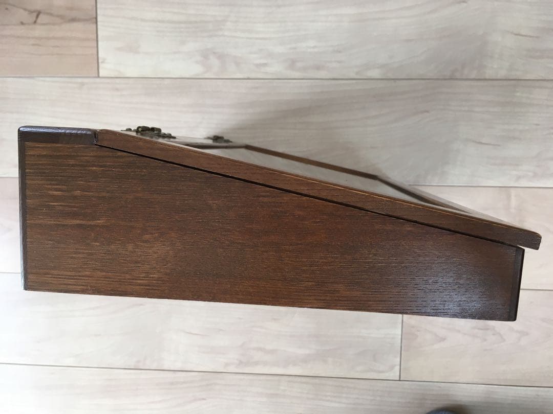 コレクションケース　木製　ガラス　ディスプレイ