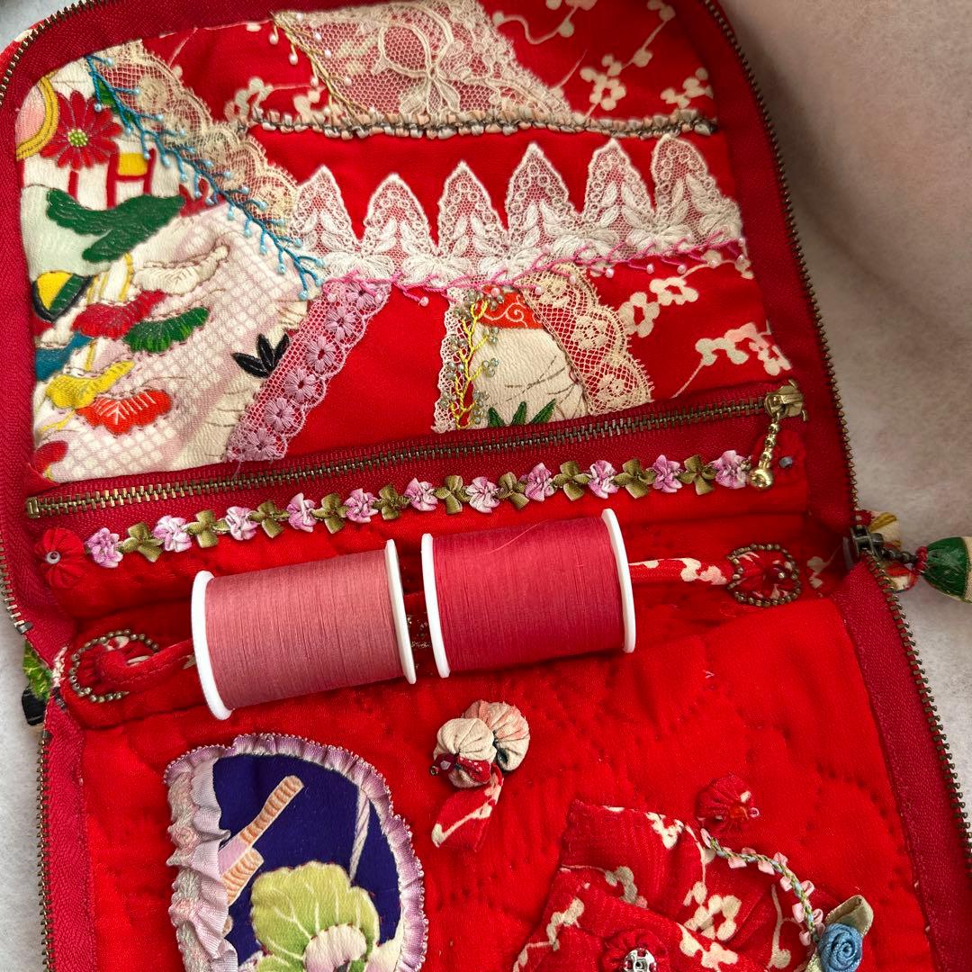 グレーージキルトソーイングポーチ